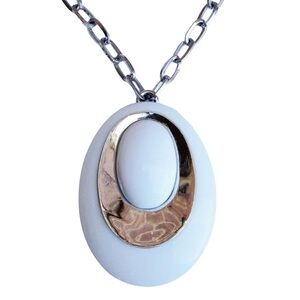 Vintage Trifari Pendant Necklace White Silver Oval Egg Cabochon Chain Atomic